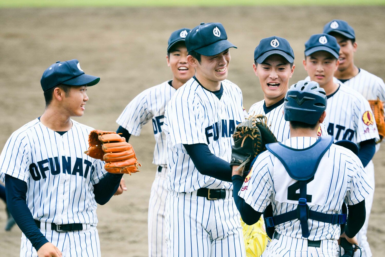 2019年岩手大会での佐々木朗希と大船渡高校のチームメイトたち　©Asami Enomoto