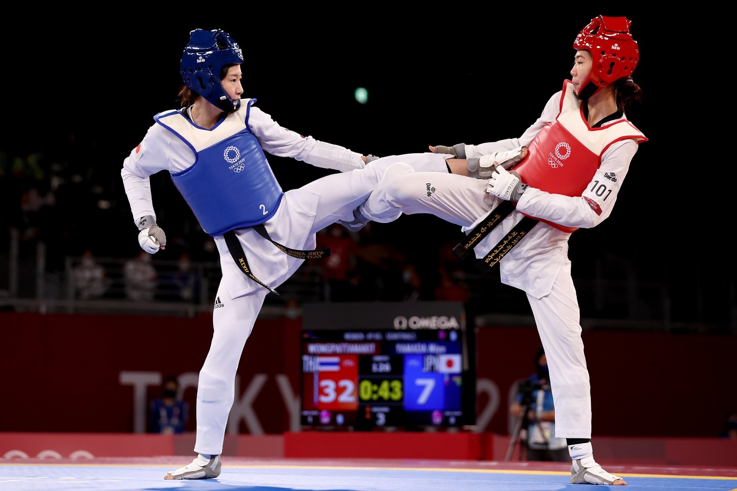 リオでは靭帯断裂 昨年は首の怪我 苦しんだテコンドー山田美諭 日本人初の快挙 の陰に大東文化の名将と イチローも師事した 名トレーナー 2 3 テコンドー Number Web ナンバー