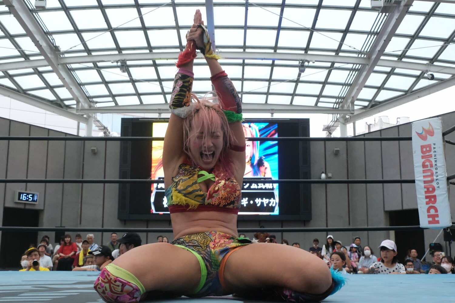 「火祭り」では男子相手に6試合を闘い抜いた　©Norihiro Hashimoto