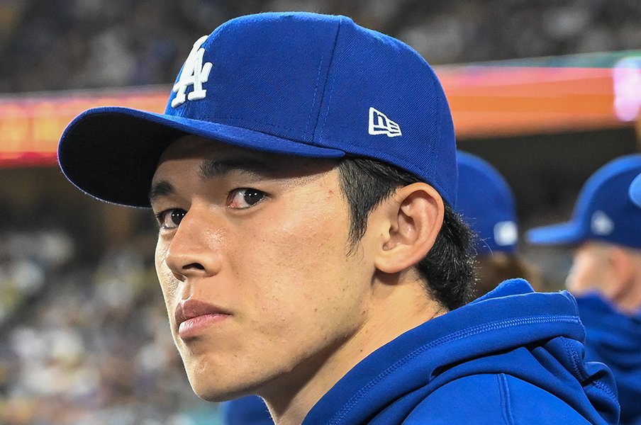 「朗希の頭を…大谷翔平がポンポン」クローザー佐々木朗希の完璧リリーフにドジャース熱狂…監督ニンマリ「4月と別投手」「ロウキに乾杯！」＜Number Web＞ photograph by Nanae Suzuki