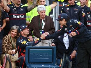 「僕に資格はない」レッドブル・チーム代表に苦言を呈された角田裕毅が、献身的なレースで信頼を取り戻すまで