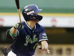 ヤクルト青木宣親がチーム8000本塁打達成！先発小川も好投、得点積み重ね巨人に快勝。