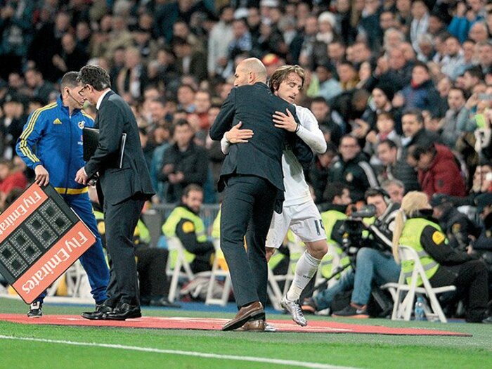 モドリッチが考える理想のサッカー。「10番が消滅することはあり得ない」＜Number Web＞ photograph by Bernard Papon