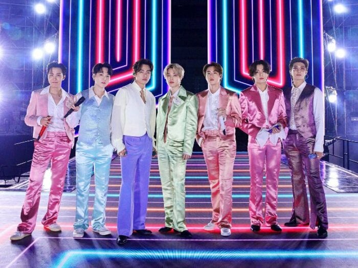 「アスリート出身が多い」韓国アイドルとスポーツの“3つの共通点”　フィギュアファンはK-POP沼に落ちやすい？＜Number Web＞ photograph by BTS