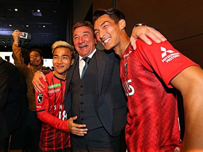 Jリーグ広報が向き合うSNS新時代。槙野智章は専属カメラマンも雇う!?＜Number Web＞ photograph by J.LEAGUE