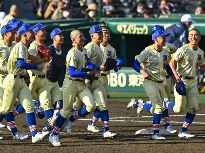 あの星稜が…松井秀喜の時代から激変した“野球部”「大会中スマホ自由」「ミーティングに監督不参加」名将の息子・山下智将監督が語る実情＜Number Web＞ photograph by KYODO