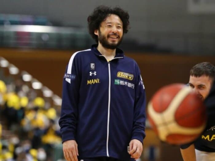 平均プレー時間「4分39秒」、それでも田臥勇太41歳が“戦い続ける理由”「コートにいてもベンチにいたとしても…」＜Number Web＞ photograph by B.LEAGUE