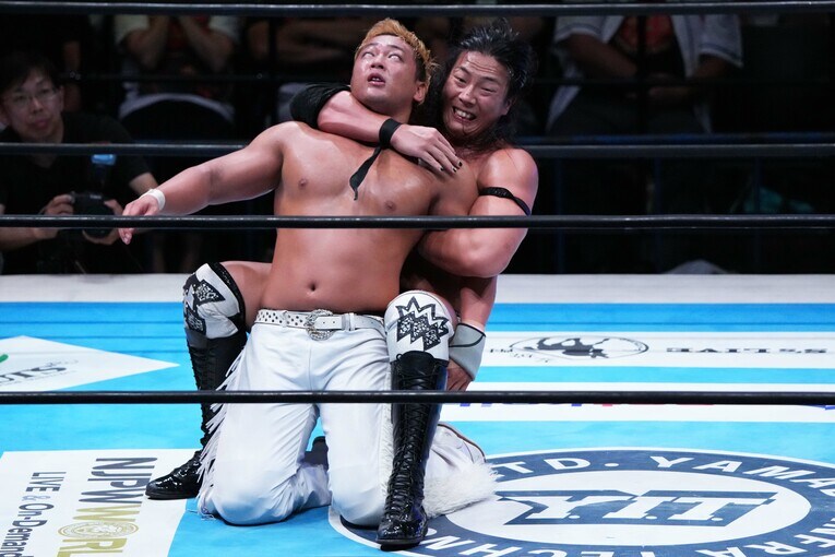 Plus Ultraで海野翔太を攻める竹下幸之介　©Essei Hara