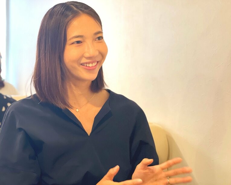 インタビューに応じてくれた妻・七菜さん