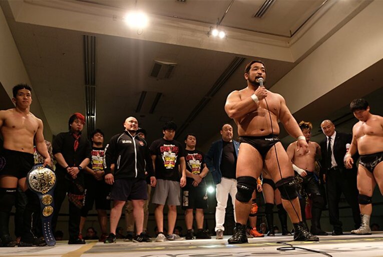 1日3興行開催の“心意気”を残して。西の聖地「博多スターレーン」閉館。(2)