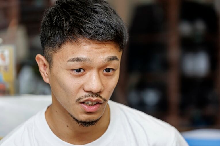 インタビューに答える中谷潤人