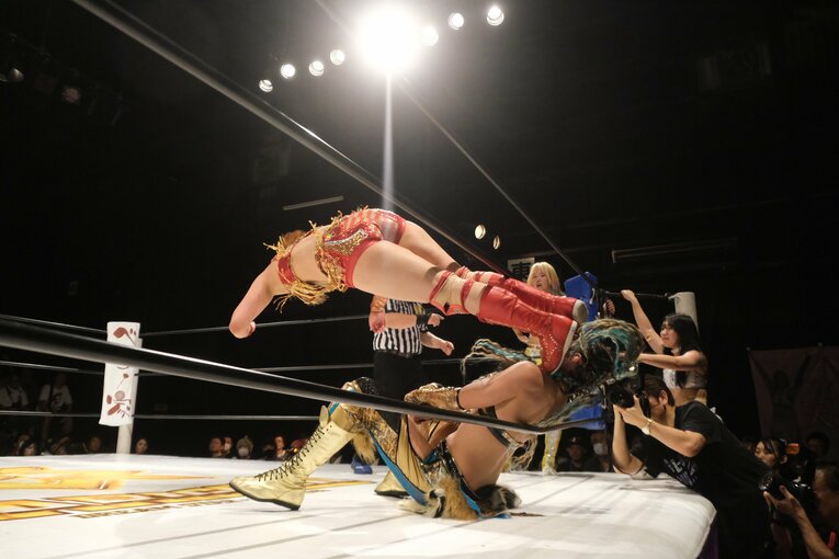 「泣いてんじゃねえ！ってビンタしたけど…」WWEから帰還したSareeeが日本で目指す“プロレス”とは？「ライバルはいればいるほど面白い」(106)