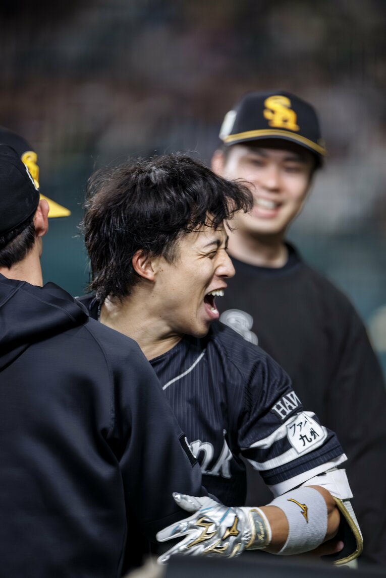 ソフトバンク野村勇の日本シリーズ優勝弾の瞬間！連続写真で一気に見る（13枚目／14枚中）©️Kiichi Matsumoto