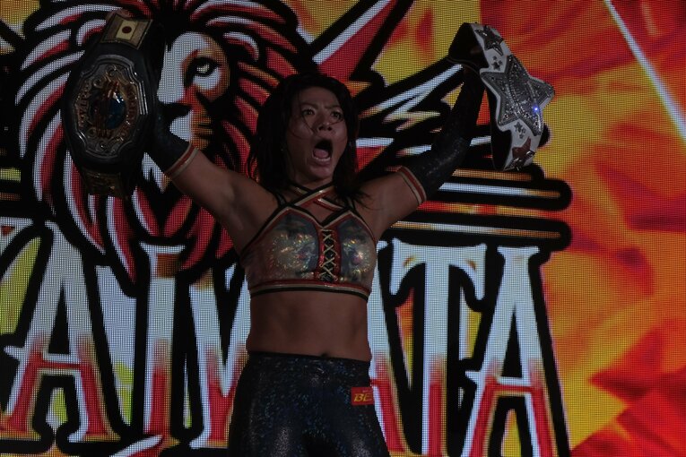 水着グラビアも披露のアイドル路線から急転換…素顔は“オラオラ”、スターダムのベルトも獲得した岩田美香の渇望「総合格闘技かキックにも」(43)