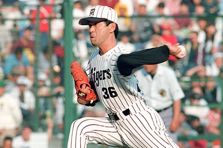 阪神時代の田村勤。1990年代初頭、抑えの切り札としてチームを支えた ／ photograph by Sankei Shimbun