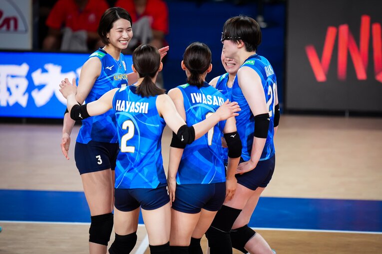 VNLセルビア戦　©︎Volleyball World