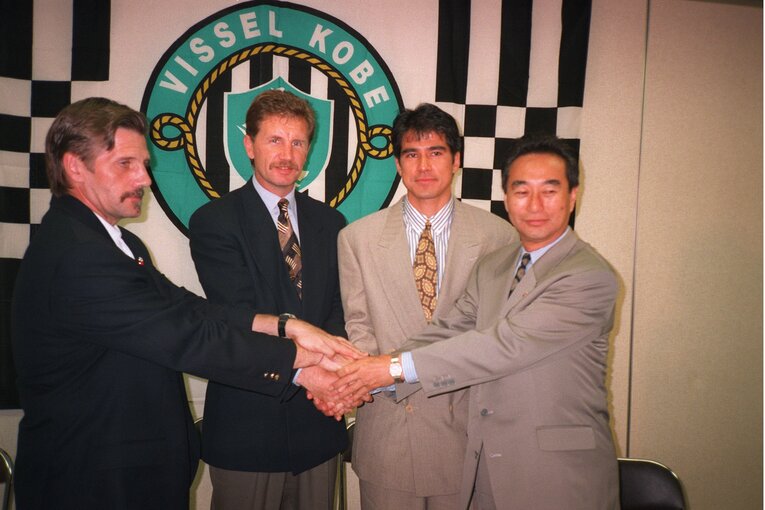 当時JFLのヴィッセル神戸に入団した永島昭浩（1995年6月）©︎JIJI PRESS