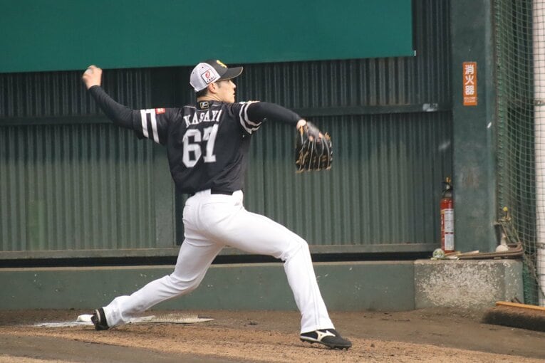 笠谷のピッチング　©Kou Hiroo