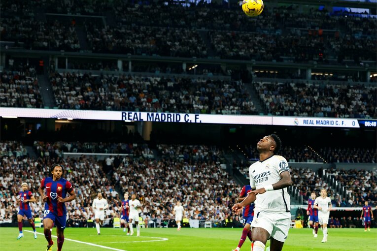 チャビ続投決定バルサ「238億円の16歳」ヤマルもスゴいが「チャンピオン！」異常すぎるマドリーの勝負強さ…クラシコをカメラマンは観た(11)