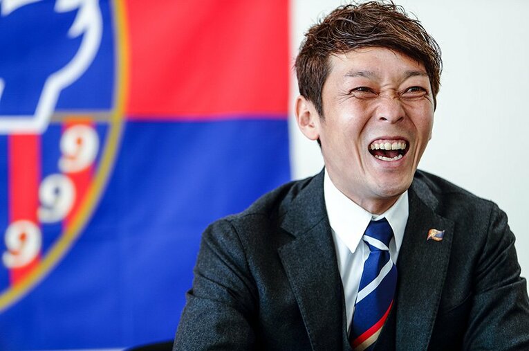 インタビュー取材に応じてくれた羽生直剛。朗らかな笑顔が印象的だった。 ／ photograph by Kiichi Matsumoto