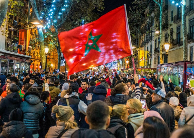 モロッコ4強入り後、なんと「スペインのバルセロナ市内中心部」がこんな状況に　©Getty Images