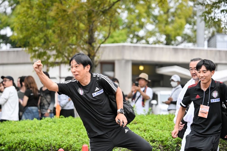 ゴール直後の前田監督　©Nanae Suzuki