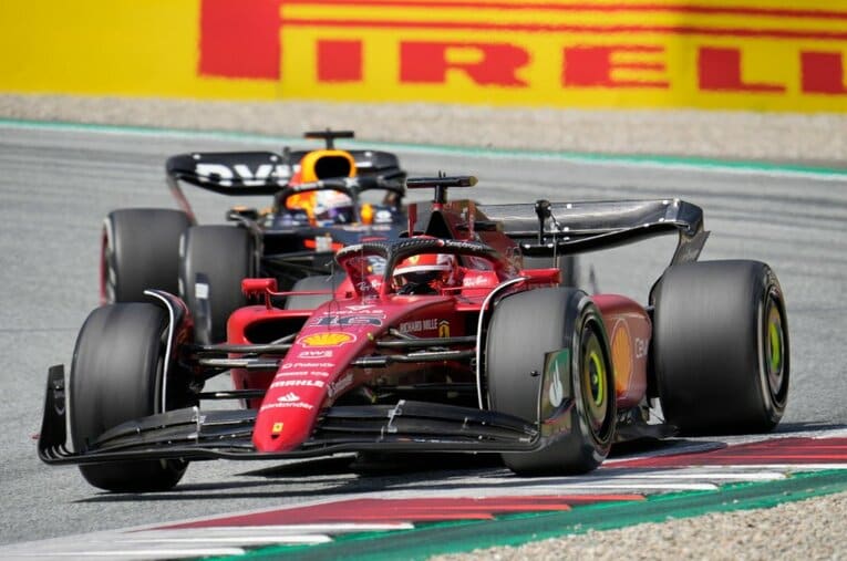 フェラーリにとって記念すべきレースで見事勝利を収めたルクレール。今季3勝目で、ドライバーズランク2位につけている ／ photograph by Getty Images