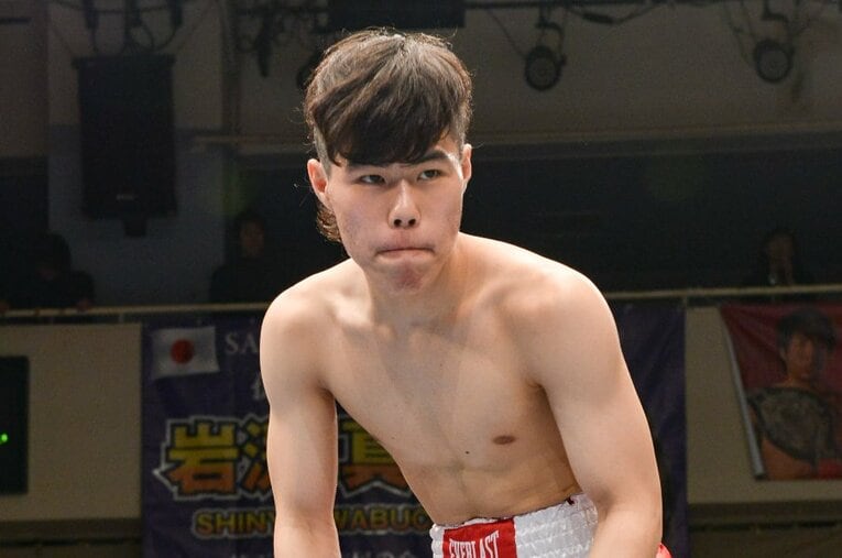 2013年4月、日本で試合をするキム・イェジュン。当時はまだ4回戦ボクサーだった ／ photograph by Hiroaki Finito Yamaguchi/AFLO