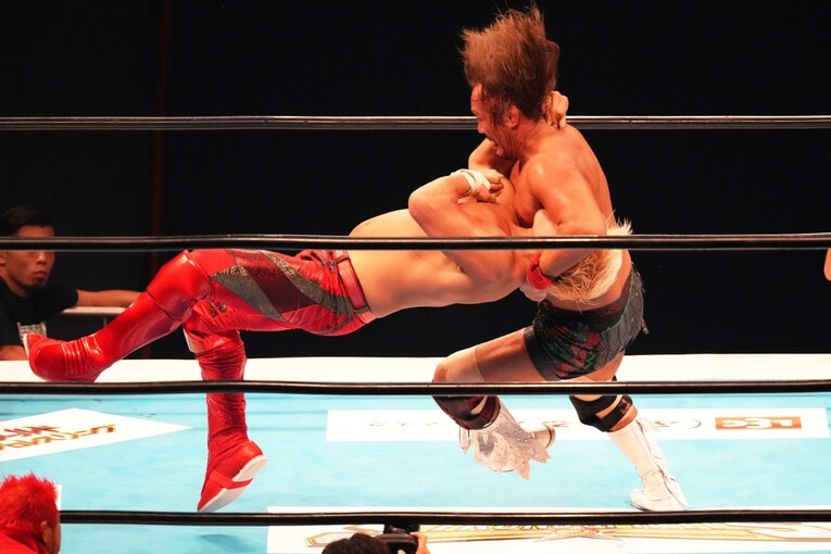 最後はデスティーノで拳王をフォールした