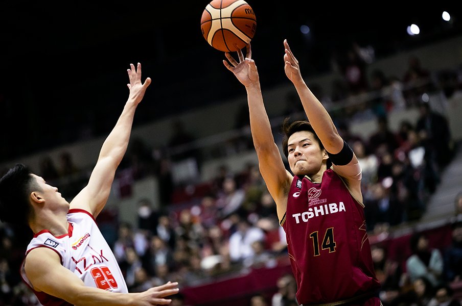 脱臼は完治していないが戦線復帰 Bリーグ川崎 辻直人の復活はいつ Bリーグ Number Web ナンバー