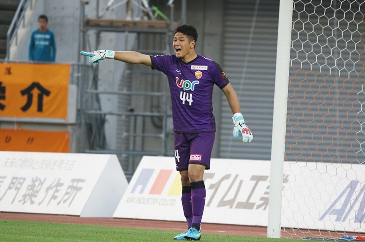 結婚式8日後に無所属からの正gk J2山口 藤嶋栄介 激動の5カ月間 Jリーグ Number Web ナンバー