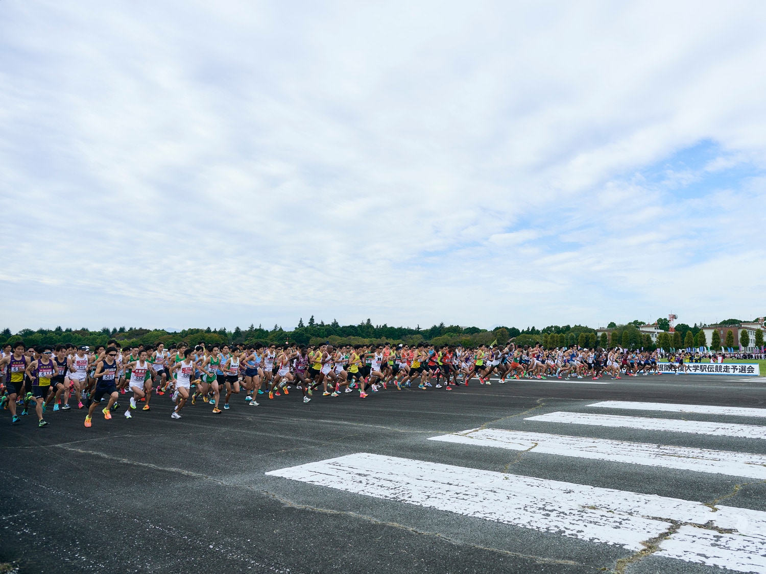 スタートの様子 ©Yuki Suenaga