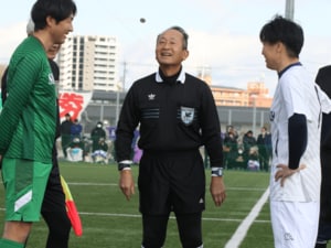 「青木さんの笑顔が見れるなんて…」“高校サッカー最大の誤審”の審判が22年越しの謝罪…作陽“幻のVゴール”青山敏弘が「もう十分」と涙した理由