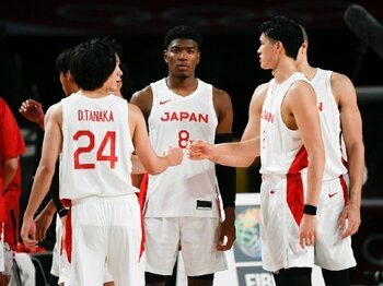 なぜ日本バスケは「隠す」ことをやめたのか？ 日本代表の弱点まで記された“146ページの東京五輪レポート”を世界に公開した理由＜Number Web＞ photograph by Asami Enomoto/JMPA