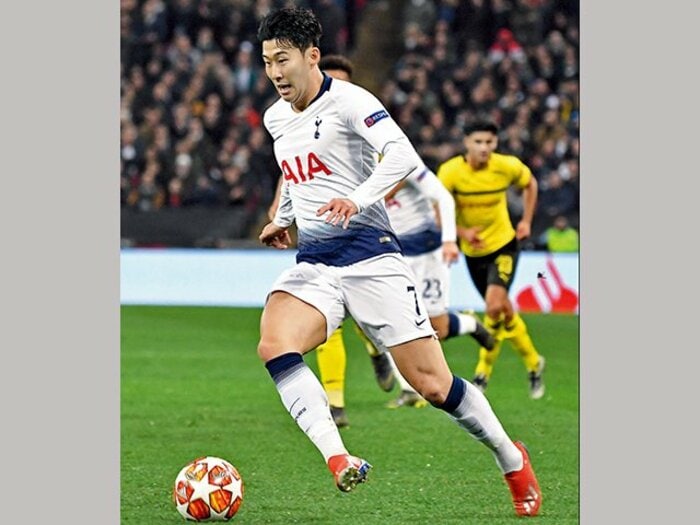 アジアNo.1選手のソン・フンミン。26歳、トッテナムでの栄光を検証。<Number Web> photograph by Pierre Lahalle/L'Equipe
