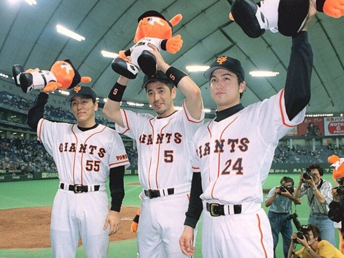 高橋由伸が松井秀喜を超えていた?巨人戦が平均20%超えした最後の年。<Number Web> photograph by Kyodo News