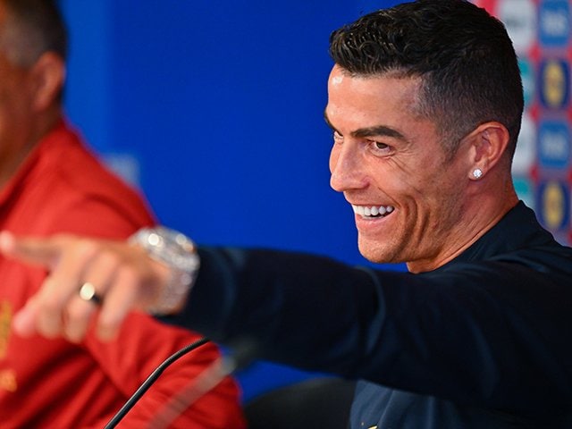 C・ロナウド38歳の年俸「305億円」、メッシにフラれたが「611億円