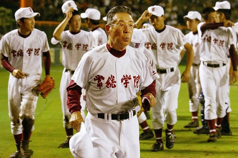 甲子園優勝「3回」。名将・木内幸男のマジックはいかに生まれたのか？（写真は常総学院時代） ／ photograph by JIJI PRESS