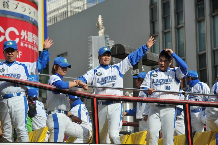 優勝パレードで　©Hideki Sugiyama