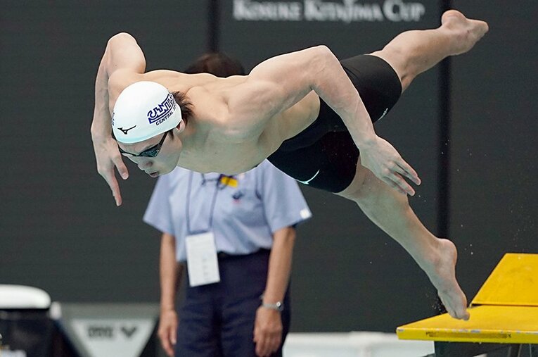 北島康介杯1分45秒13の日本新で優勝した松元克央。日本人選手が苦手としてきた男子200m自由形で頂点を目指す ／ photograph by Kyodo News