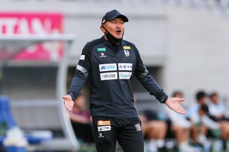 2022年シーズンまでは監督として、いわてグルージャ盛岡を指揮していた　©AFLO SPORT