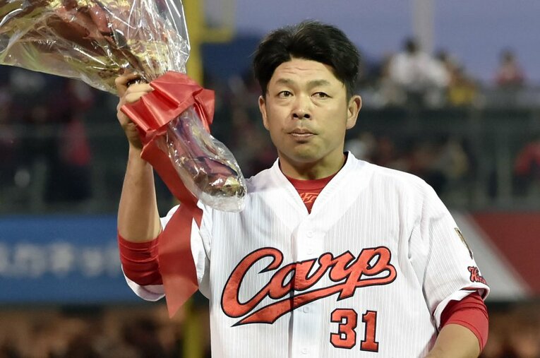 2018年は38歳8カ月の史上最年長で通算1000安打を達成した石原慶幸捕手。広島東洋カープ一筋の現役生活だった ／ photograph by Kyodo News