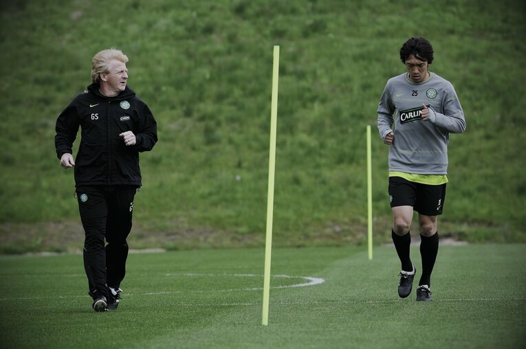 セルティックのゴードン・ストラカン監督（当時）と　©Sports Graphic Number