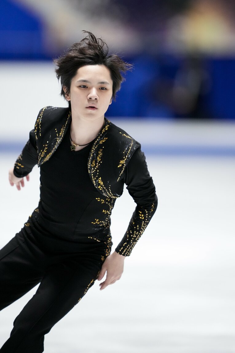 NHK杯フリーで演技を行う宇野昌磨