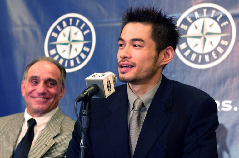 2000年シーズン限りでシアトル・マリナーズに移籍したイチロー。日本人のメジャー流出を憂うオリックスの宮内義彦オーナー（当時）は、なぜ容認したのか ／ photograph by AFP=JIJI PRESS