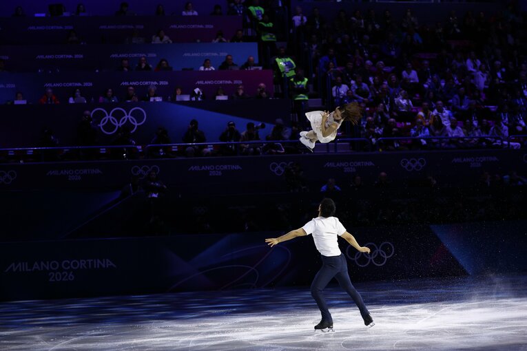 【フィギュア仲良しレア写真】21日のエキシビションの様子（写真は右に続きます）　©Sunao Noto/JMPA