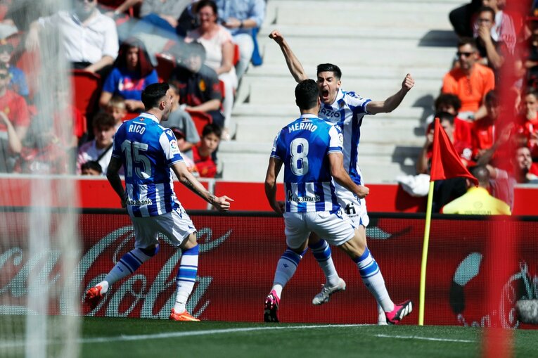 「クボは好きだよ。いつか…」古巣少年ファンが愛する久保建英21歳「マジョルカ帰還で大拍手→元戦友とハグ」を撮って感じたこと(12)