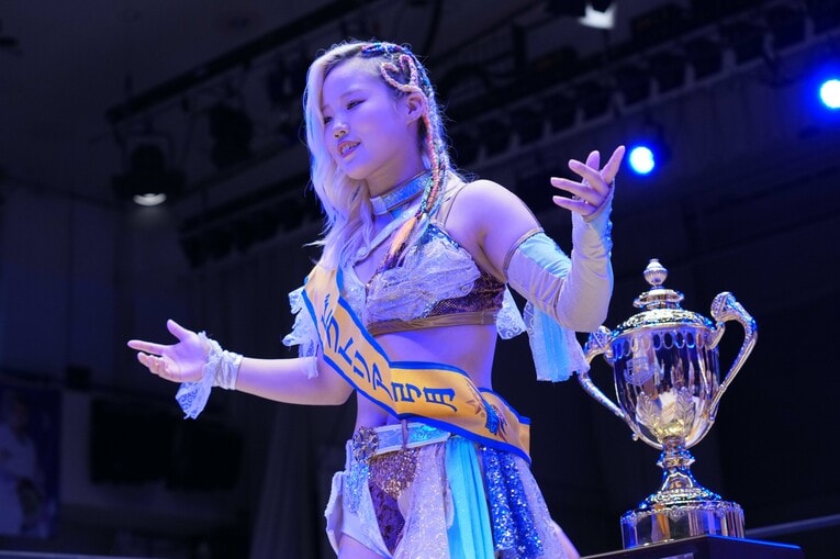 ビクトリア弓月　©Essei Hara