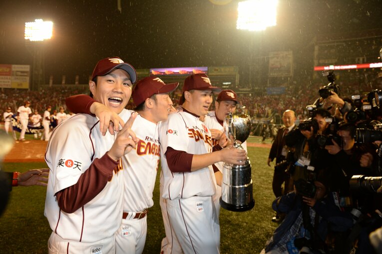 楽天が悲願の日本一になった2013年の日本シリーズではフル回転し、MVPに選ばれた　©Naoya Sanuki