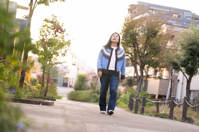 現在はアメリカで暮らす山崎五紀さん　©Shiro Miyake